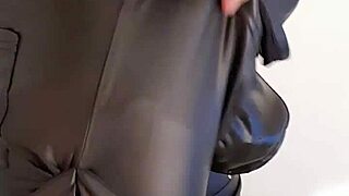 Rainman's mature piss in leather and fishnets is irresistible