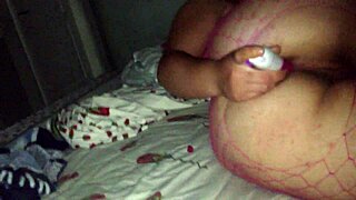 Amateur toy action with anal and pussy play