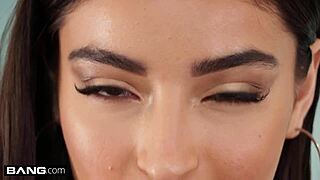 Emily Willis Sert Anal Vuruşta Fena Fışkırtıyor