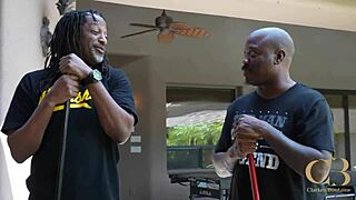 Radoveden o zapletu Divjega zahoda? Napovednik