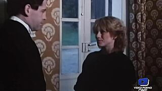 Marianne og Dominique forfører butleren med sexet charme