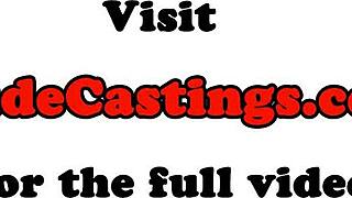 La ragazza della porta accanto subisce audizione casting rude come dilettante 18+.