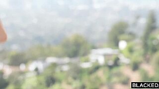 Hej Molly Little, nysgerrig på min store BBC til dyb action?