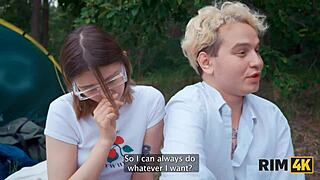 Istri Tukeran Buat Rimming dan Anal di Hutan