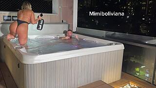 Se ranskalainen lihava kyrpä FilouFitt tuhosi pilluni Medellínin squirttijuhlissa