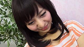 アジアン日本人ベイビーが過激なアクションシーンで支配！