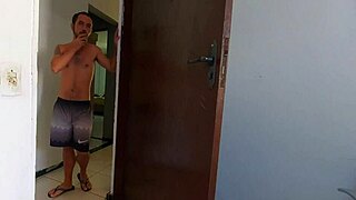 أشتهي زوج أمي بالتبني بعاطفة لاتينية مجنونة الليلة 😈