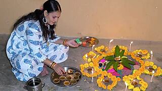 Troia asiatica succhia cazzo grosso per sborra disordinata in bocca