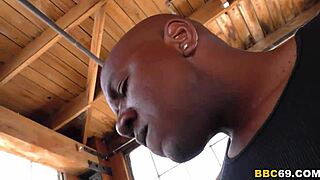 Pepper Hartiny těsný otvor natažený široko Mandingovým masivním BBC