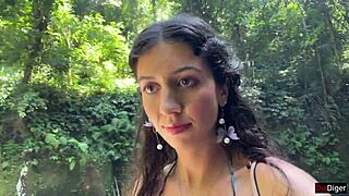 Sperma-Explosion in öffentlicher Umkleide bei Mutprobe