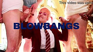 Britse 19-jarige plaagt oudere vriend met olie handjob op bank, maakt hem wild