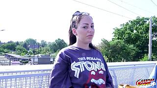 Německý scout vyzvedne Alia Star na první anal casting