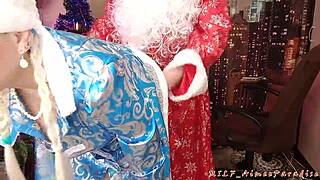 Vad är hetare än Peter Stones julparty-sexfest?