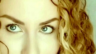 Sundaydogood614 își arată pizda rasă în video homemade