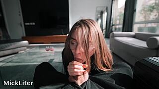 Kutsuin tuon sugar babyn deepthroat-sessioniin monster-kyrväni kanssa.