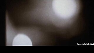 Jennifer Connelly在1996年Mulholland Falls裸体，想看更多吗？