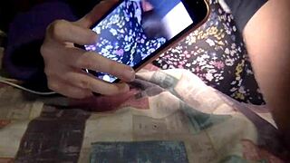 Hé háziasszony, hogy nyújtja ki a tréner a puncidat, míg a férjed nézi?