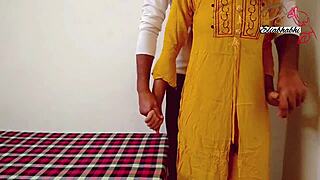 मुझे उस होममेड देसी चूत की इतनी बुरी तरह craving है