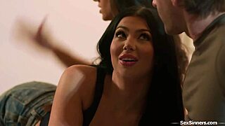 Totta kai, imen kun vaimosi läpsii minua villissä kolmisessa