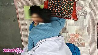 ครูแยกกับนักเรียนเพื่อได้เกรดในควิกกี้คลั่ง!