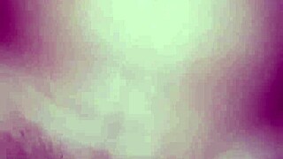 Pasangan Isteri Indonesia Main Macam Pro di Katil