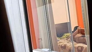 Cazzo, l'infermiera messicana Miranda beccata a scopare l'amante in cam!