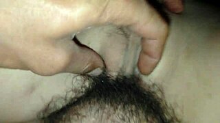 Ung rumpe og fitte knullet hardt i quickie! Wow!