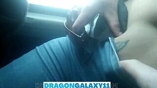 Riskabelt blowjob på bussen med min bästa vän, nästan blev upptäckt offentligt