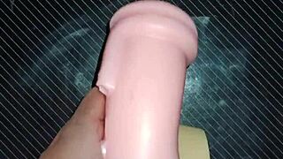 Trio Kissy y Dolly lambendo da buceta aos peitos me deixa seca.