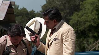 Bobbi Starr a holky v outdoor orgii, ohnuté pro doggystyle