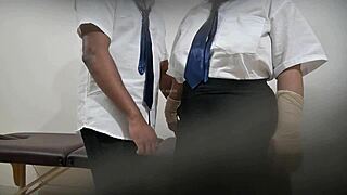 Взрослые студенты трахаются на уроке