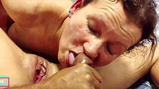 agatha kent og mia milf tager på jota i biseksuel interracial blowjob