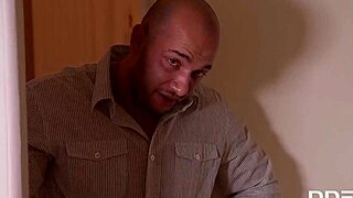 Sıcak Sienna ve Inna Dev Sik'e Biniyor 😈