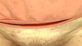 元彼女が自家製ビデオでフェラを欲しがる、大きな尻ティーン18+がモンスターコックでアナル 😍