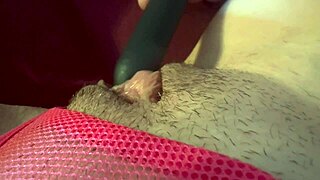 Vruća italijanska milf Artemisia Love u solo POV igranju pičke