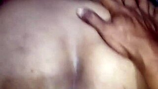 Bokep Indonesia suami ribut istri, dia disuruh ke rumah pas suami pergi ngentot