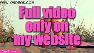 jeny smith flashes pussy under skirt on public beach