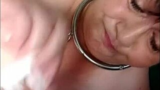 Кучката Marie смуче хуя на майстора Emmanuel в три диви БДСП сесии