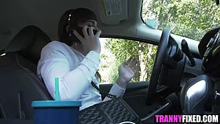 Натали Марс дава на Уил Хавок опит на транс приятелка