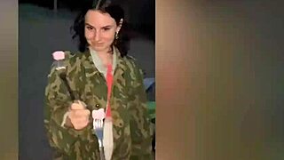 Срещнах гаджето на приятелката си на плажа през лятната ваканция
