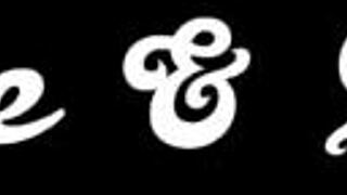 Ev yapımı sahnede amatör çift oyuncaklarla ve kıç oynayarak sikişiyor?