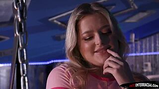 19YO JILL TAYLOR WANTS BIG BLACK COCK