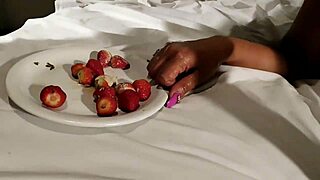 Is perla lopez the nympho psychologist masturbating alone?