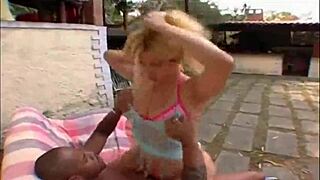 big booty bbw brazilian girl chatting 😊