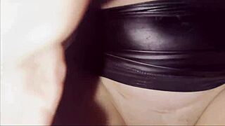 Hermanastro Y 4 Amigos De El Me Cogen En Su Auto