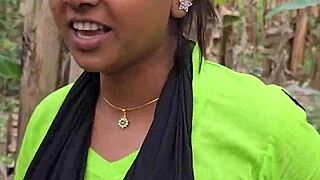 شوف هيناتا وديان في تقاطع أنمي ليزبيان