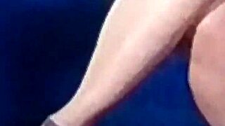 hot indian tv anchor spices up cricket show