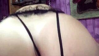 i open my ass wit biggest dildo