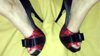 My feet are practicing another footjob 😍