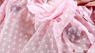 Chinatsu-chan is at that age where she wants to stretch a little bit higher.